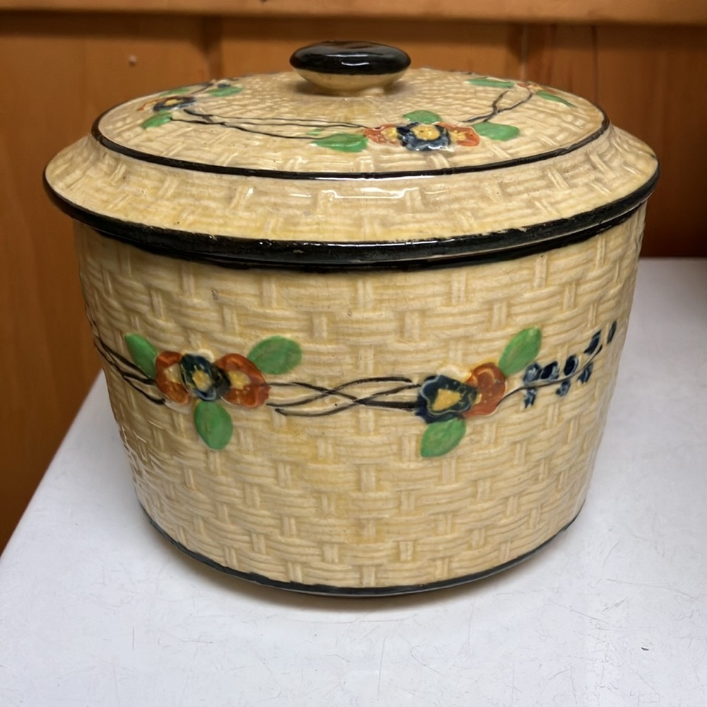 VINTAGE Hotta Yu Shoten & Co Japanese Majolica Jar with Lid